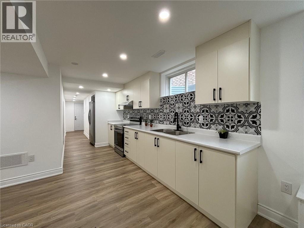 340 Watervale Crescent Unit# 2, Kitchener, Ontario  N2A 0G1 - Photo 3 - 40861679