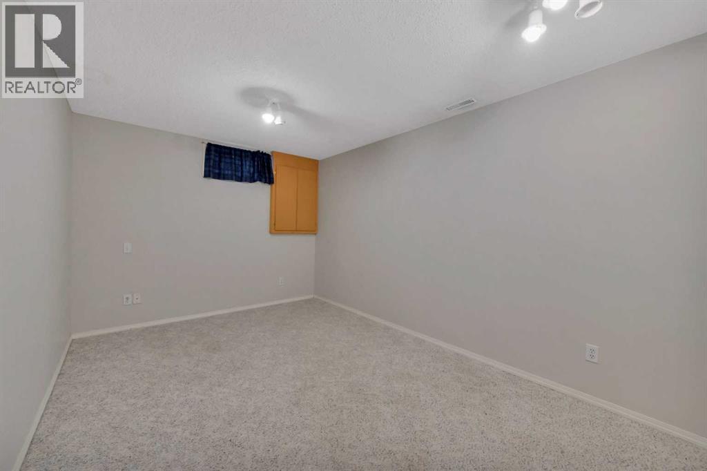 37 Denovan Crescent, Red Deer, Alberta  T4R 2B6 - Photo 27 - A2317003