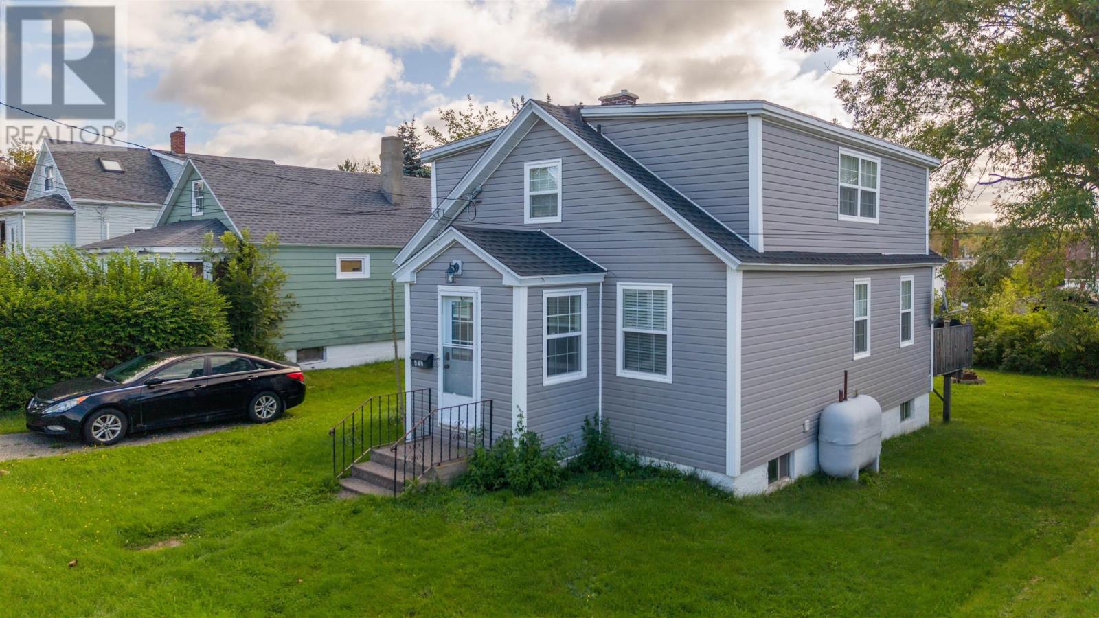 412 Atlantic Street, Sydney, Nova Scotia  B1P 3R8 - Photo 5 - 202623976