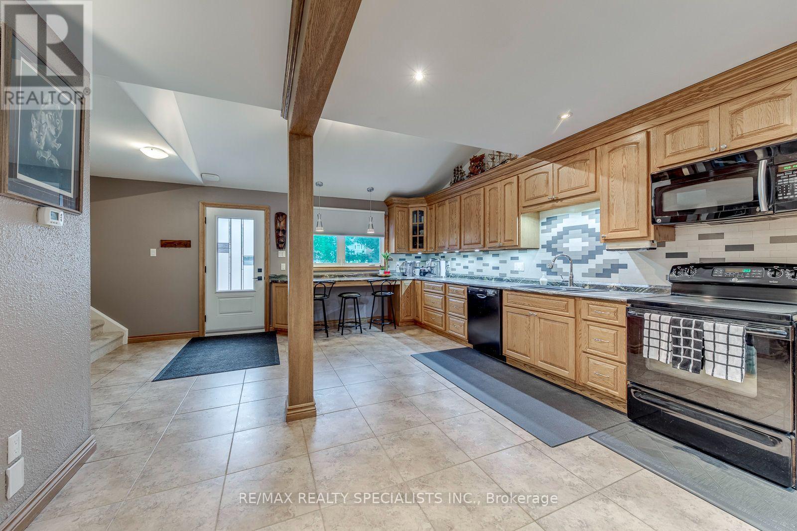 4089 Barbican Drive, Mississauga, Ontario  L5L 2C4 - Photo 13 - W13792684