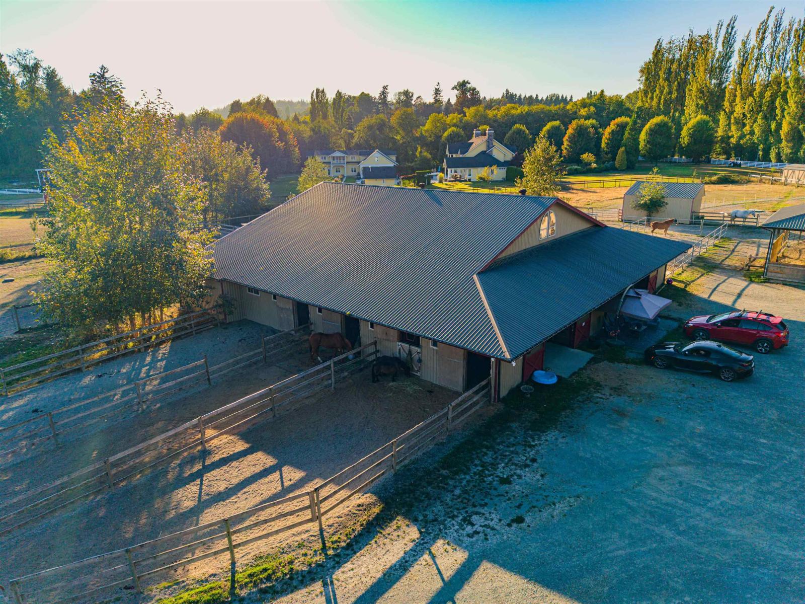 18738 20 AVENUE photo 4