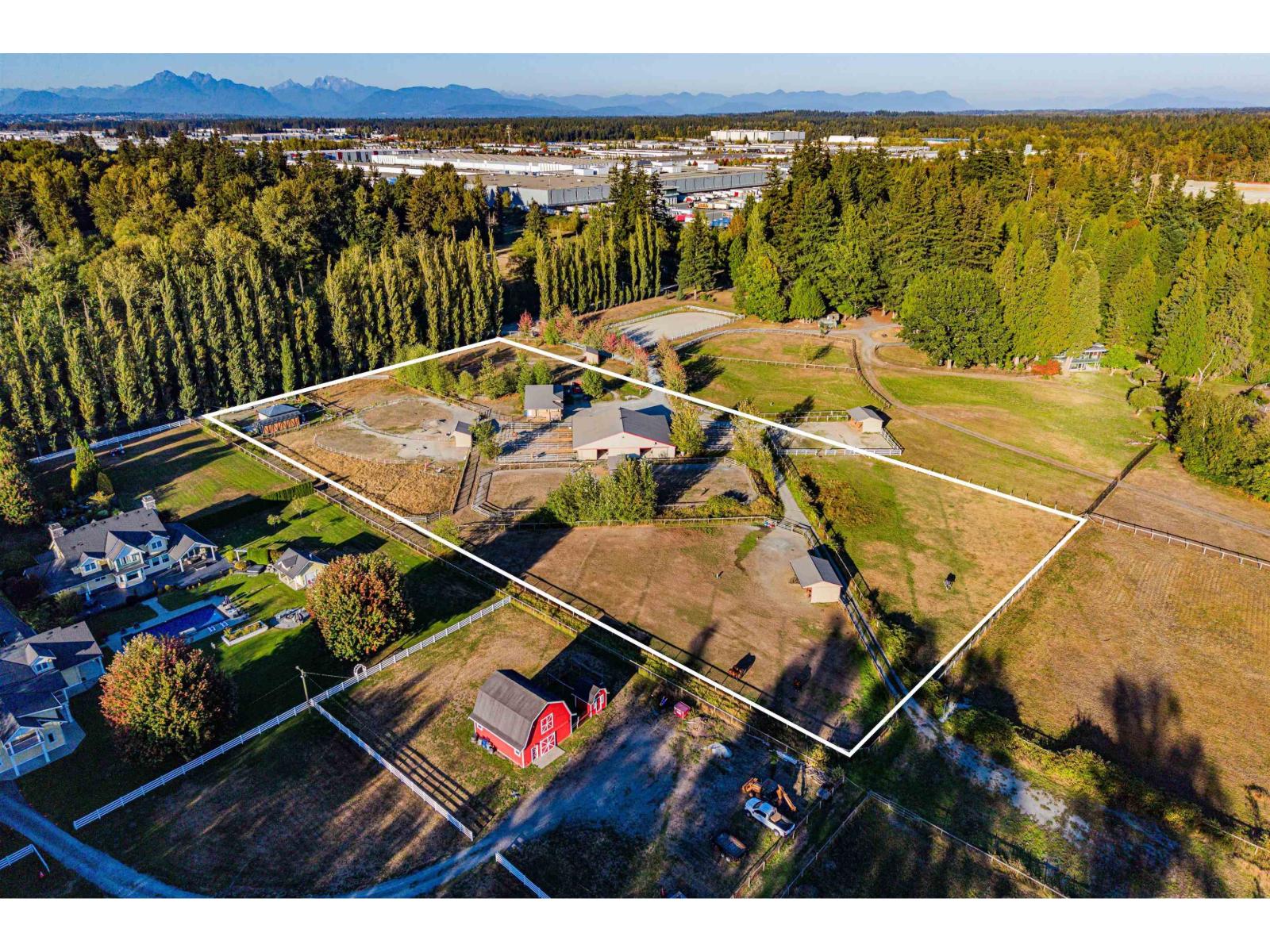 18738 20 AVENUE photo 17