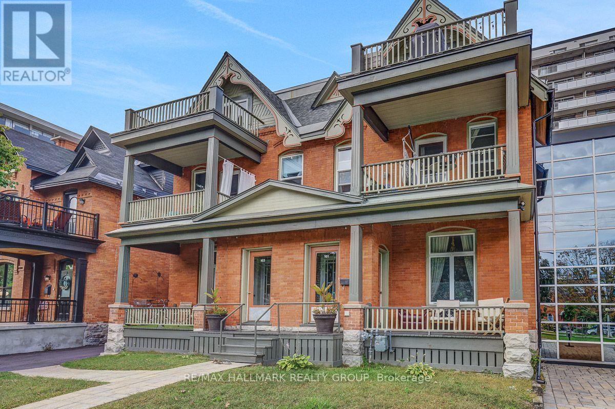 161-163 Gilmour Street, Ottawa, Ontario  K2P 0N8 - Photo 2 - X13811574