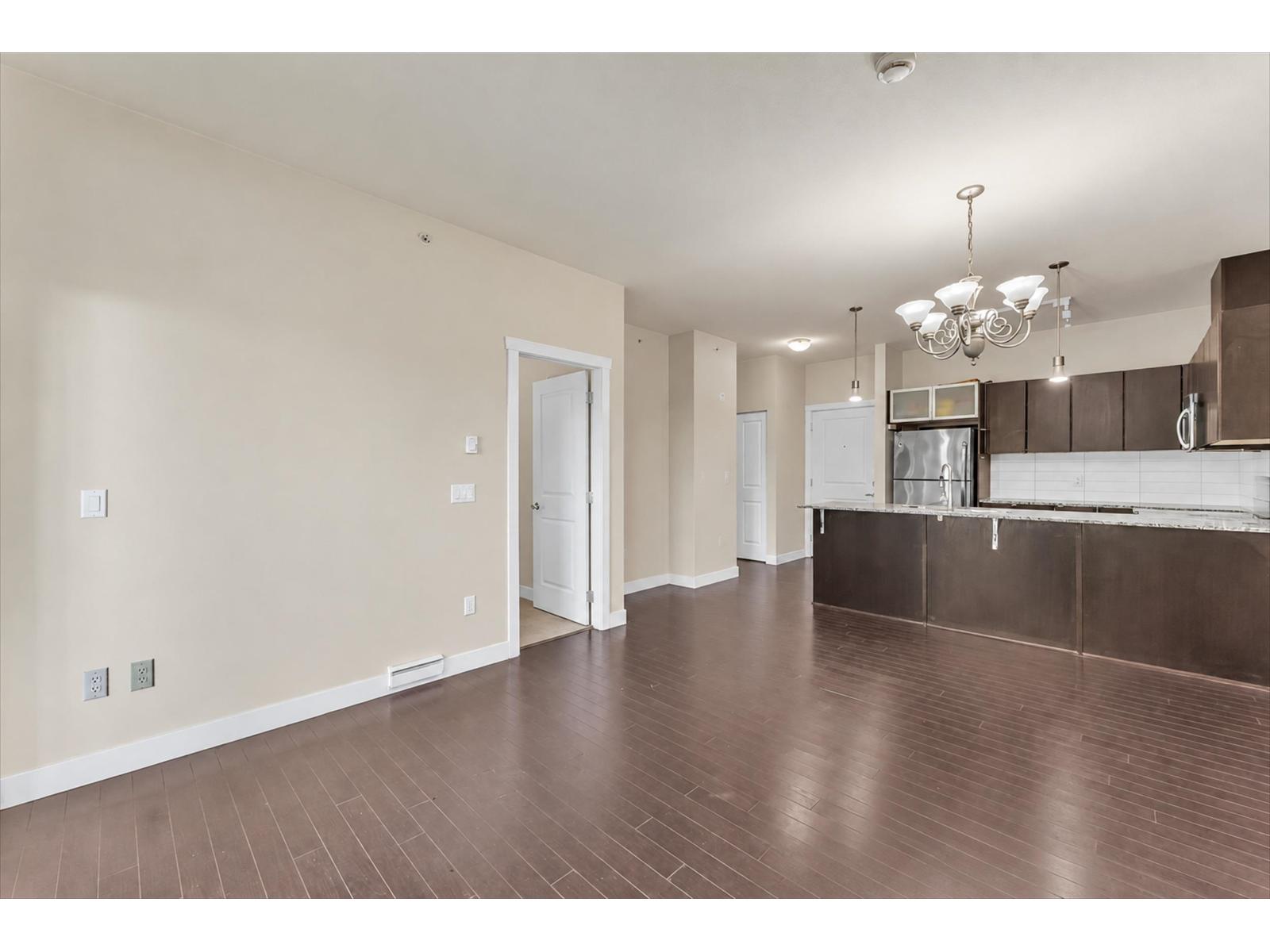409 9655 King George Boulevard, Surrey, British Columbia V3T 0C7 - Photo 12 - R3167886