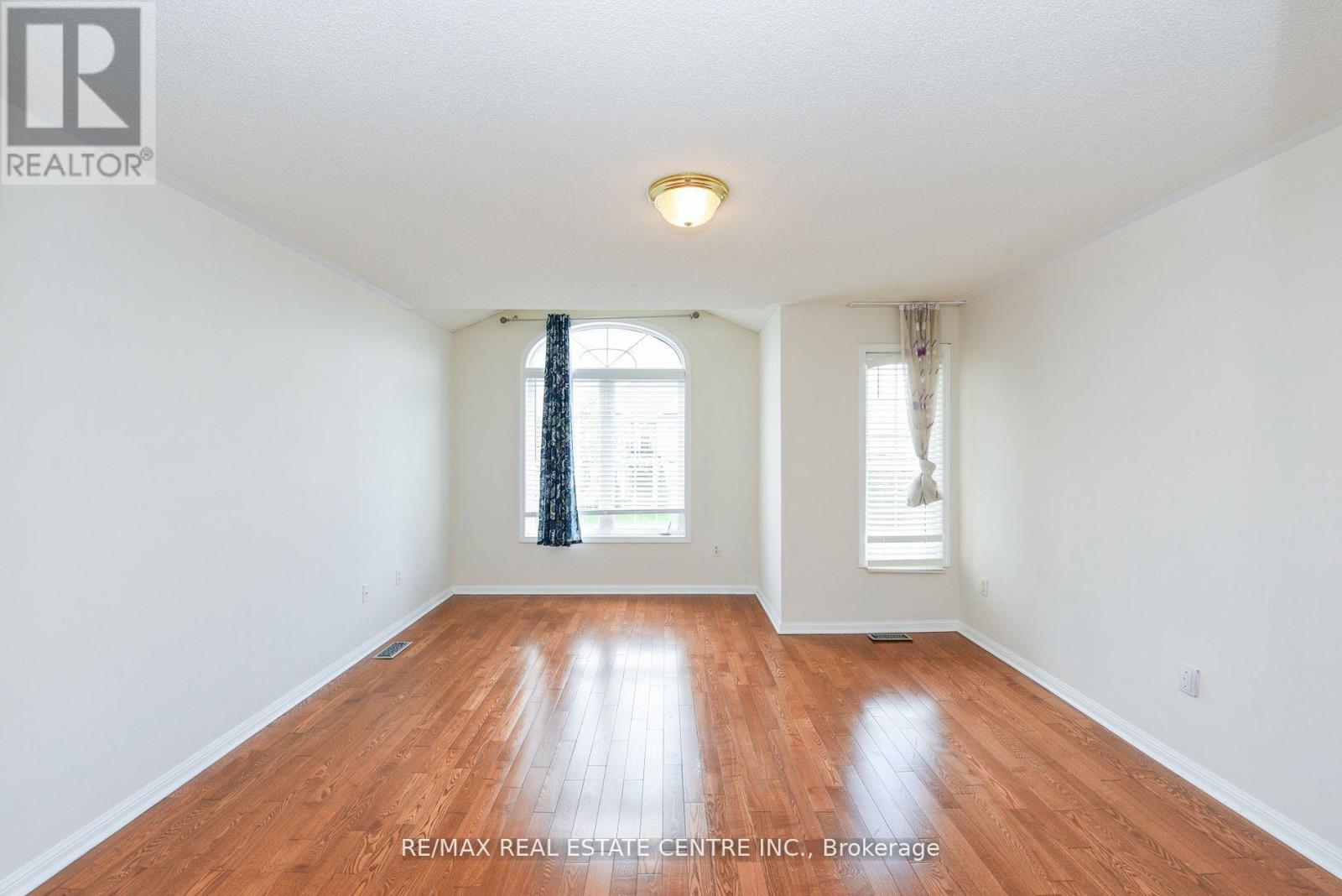 5989 Sidmouth Street, Mississauga, Ontario  L5V 2Z5 - Photo 29 - W13811534