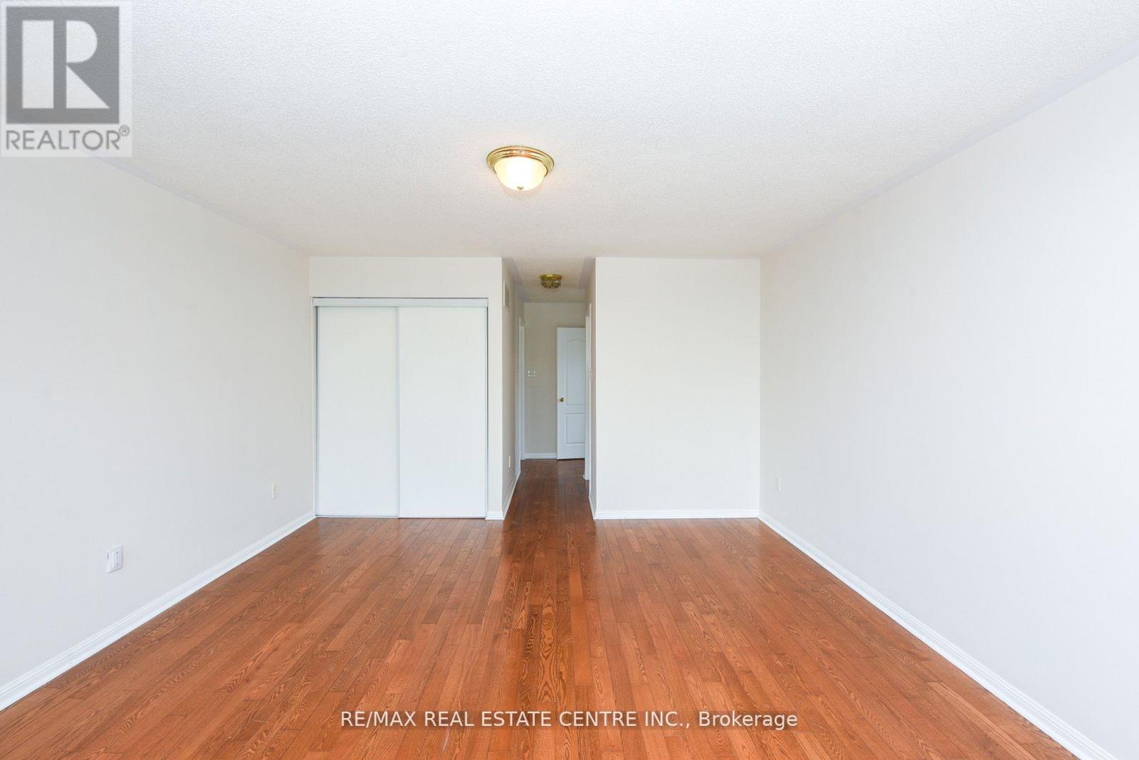 5989 Sidmouth Street, Mississauga, Ontario  L5V 2Z5 - Photo 30 - W13811534