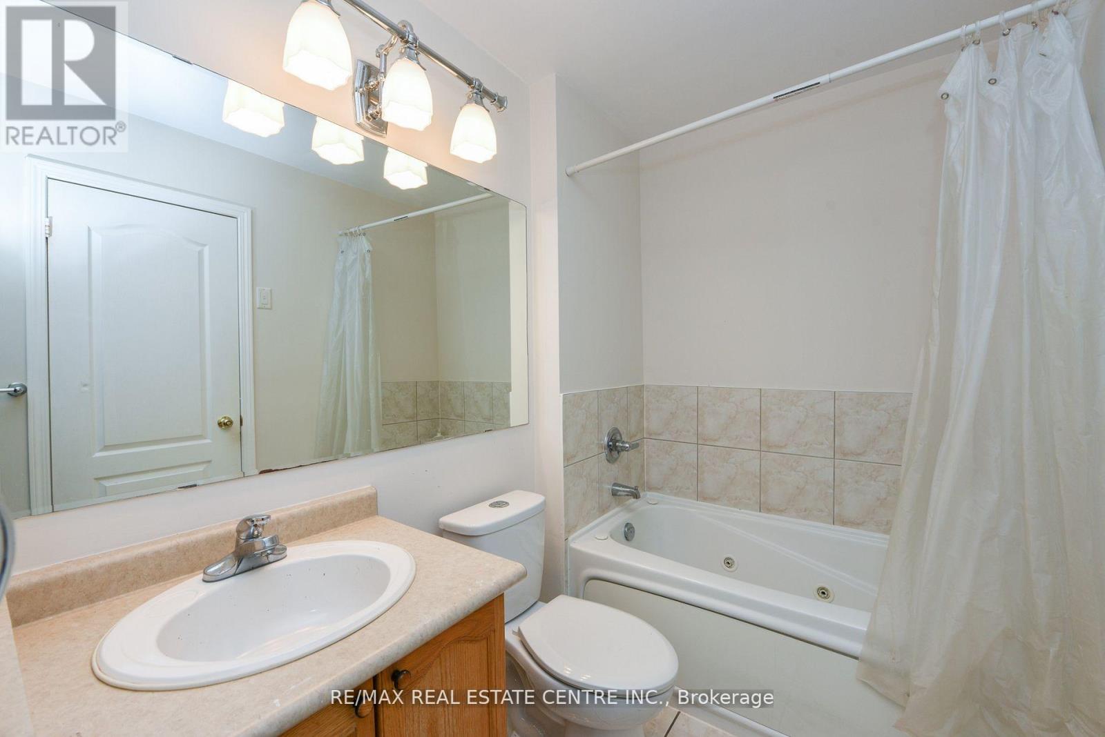5989 Sidmouth Street, Mississauga, Ontario  L5V 2Z5 - Photo 32 - W13811534