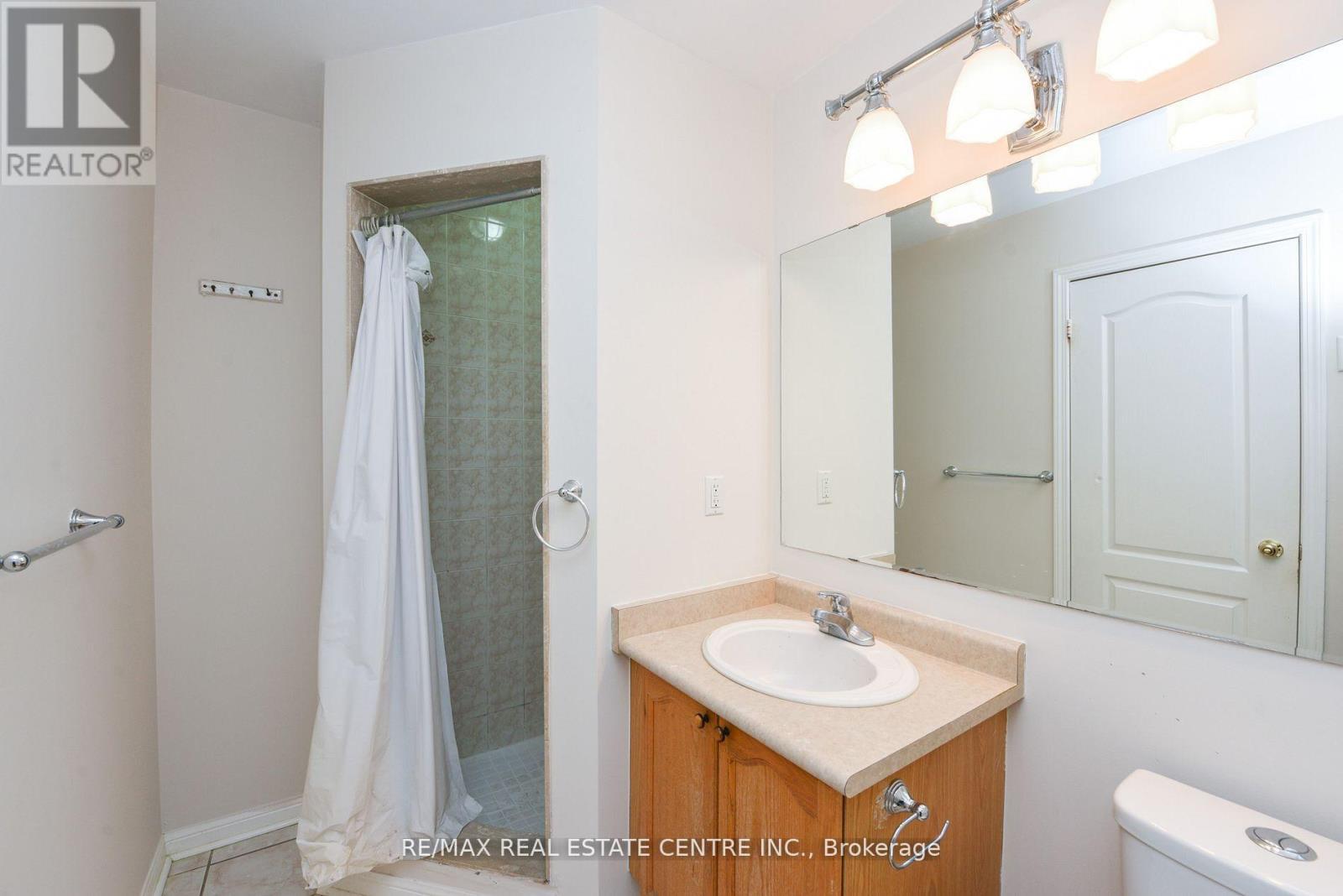 5989 Sidmouth Street, Mississauga, Ontario  L5V 2Z5 - Photo 33 - W13811534