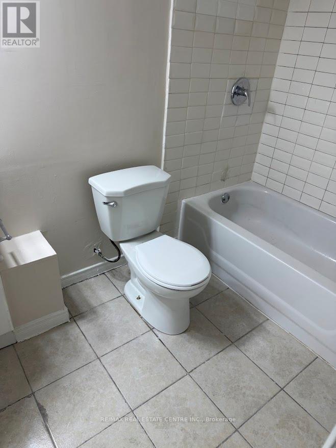 5989 Sidmouth Street, Mississauga, Ontario  L5V 2Z5 - Photo 36 - W13811534