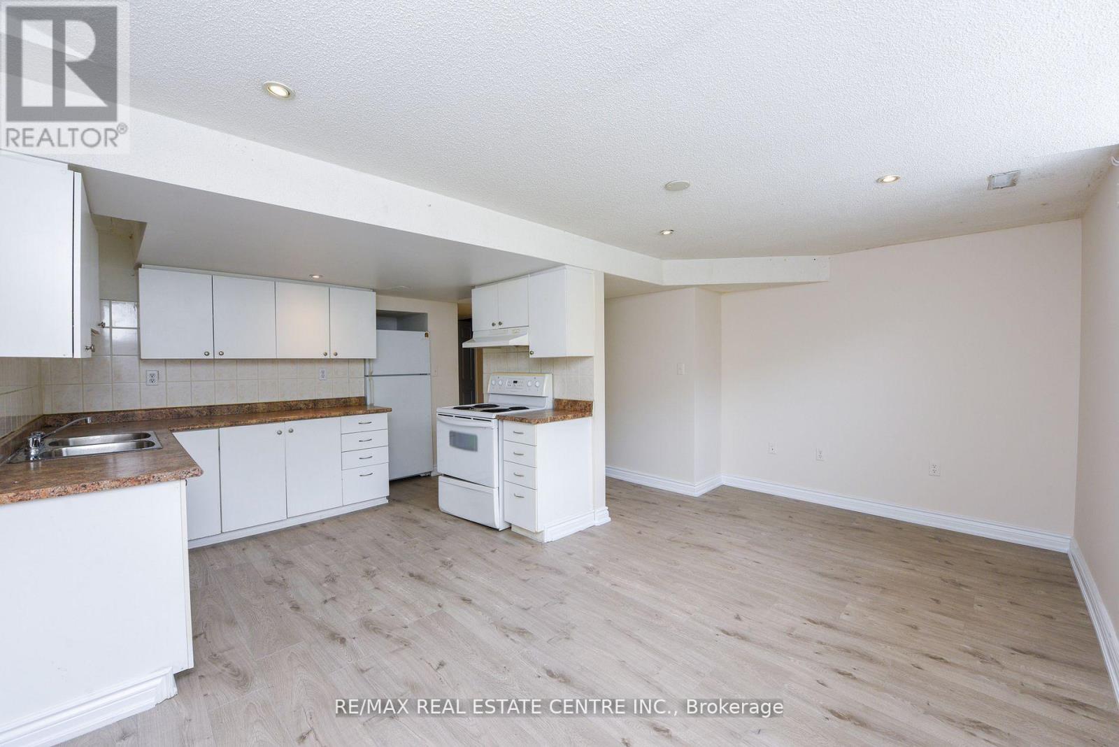 5989 Sidmouth Street, Mississauga, Ontario  L5V 2Z5 - Photo 44 - W13811534