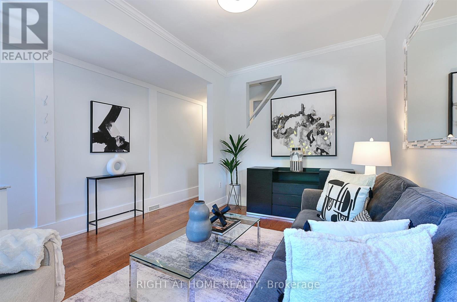 183 Earlscourt Avenue, Toronto, Ontario  M6E 4B2 - Photo 11 - W13811542