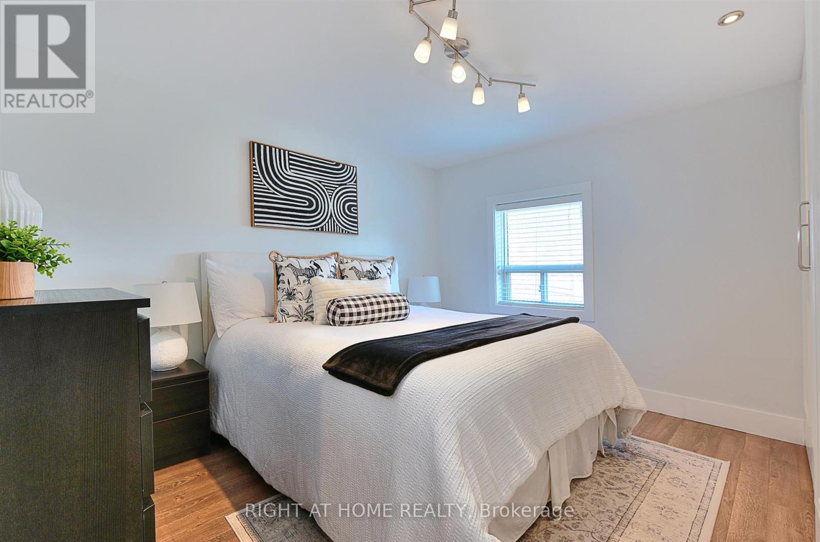 183 Earlscourt Avenue, Toronto, Ontario  M6E 4B2 - Photo 13 - W13811542
