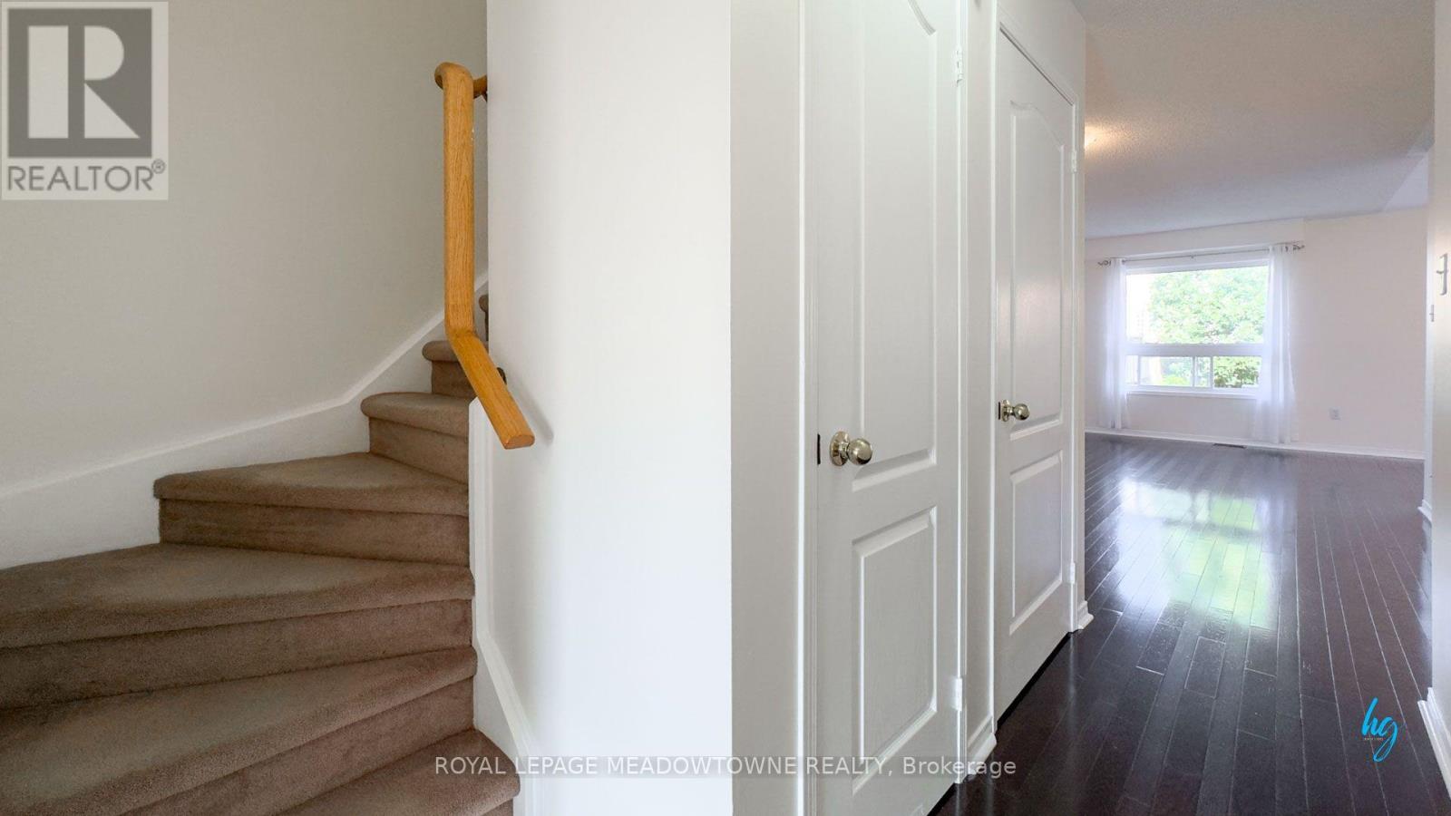 3561 Southwick Street, Mississauga, Ontario  L5M 7C4 - Photo 2 - W13811546