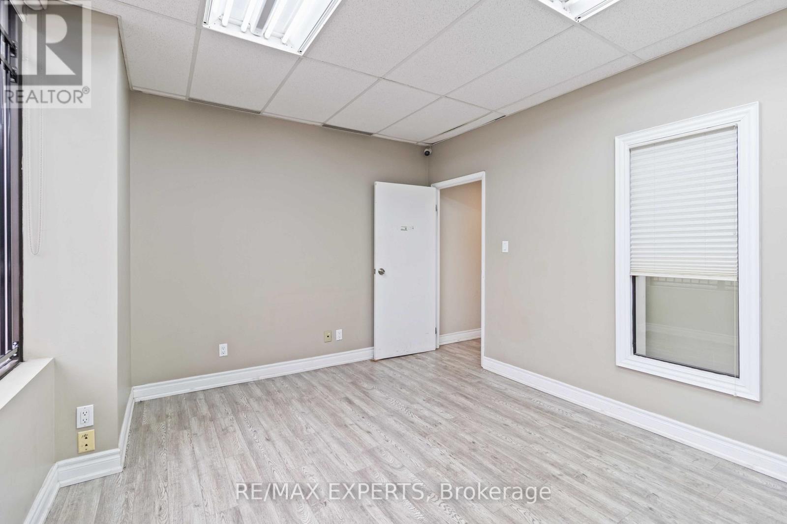 A - 234 Wilkinson Road, Brampton, Ontario  L6T 4N7 - Photo 12 - W13811572