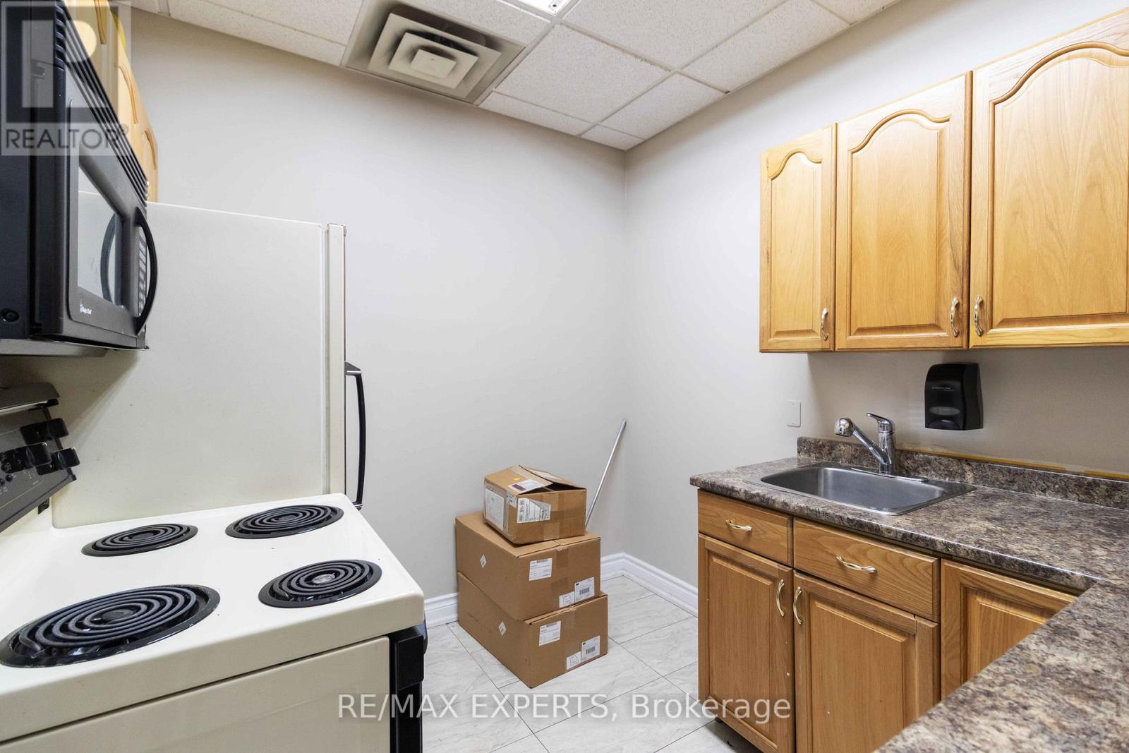 A - 234 Wilkinson Road, Brampton, Ontario  L6T 4N7 - Photo 24 - W13811572
