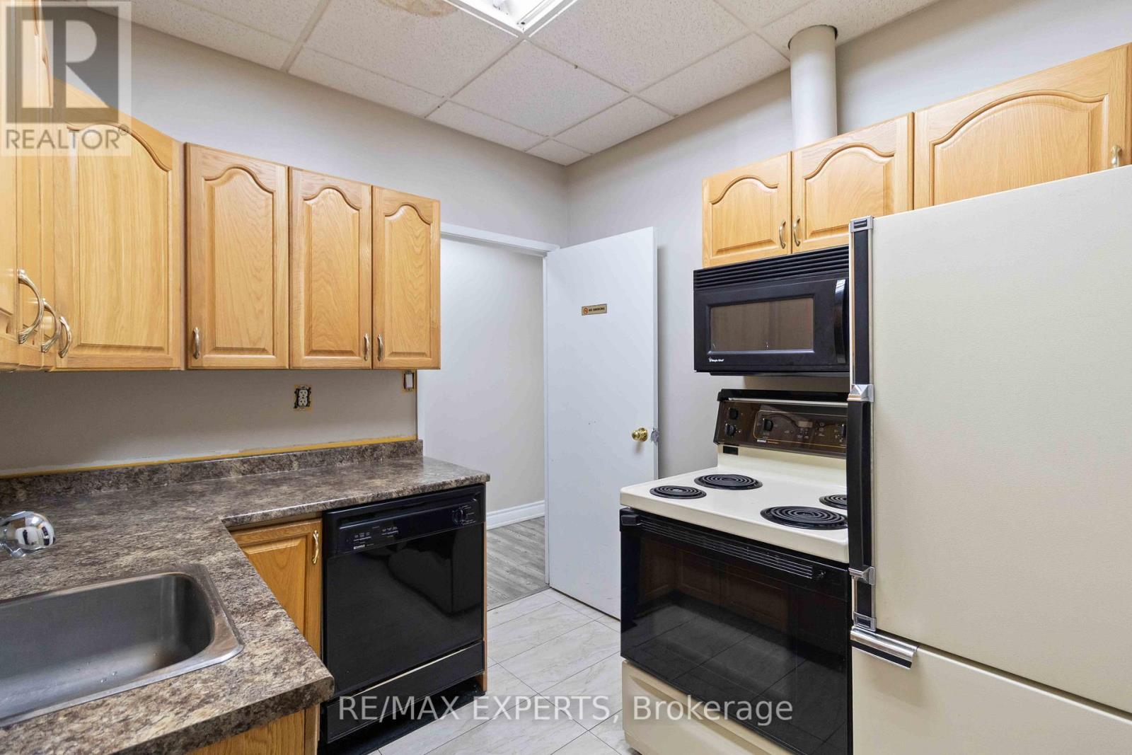 A - 234 Wilkinson Road, Brampton, Ontario  L6T 4N7 - Photo 25 - W13811572