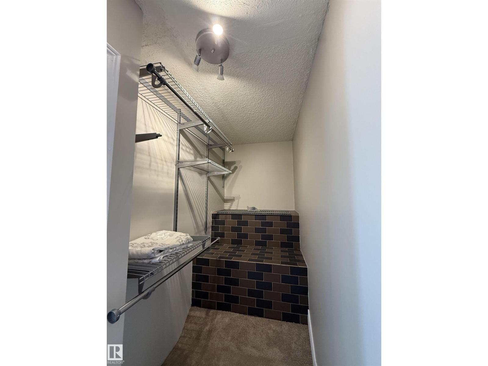 3723 46 St Nw Nw, Edmonton, Alberta  T6L 3T7 - Photo 14 - E4509744