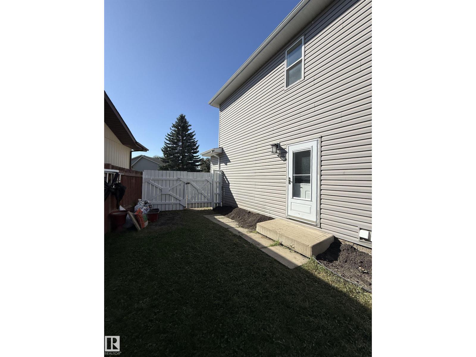 3723 46 St Nw Nw, Edmonton, Alberta  T6L 3T7 - Photo 24 - E4509744