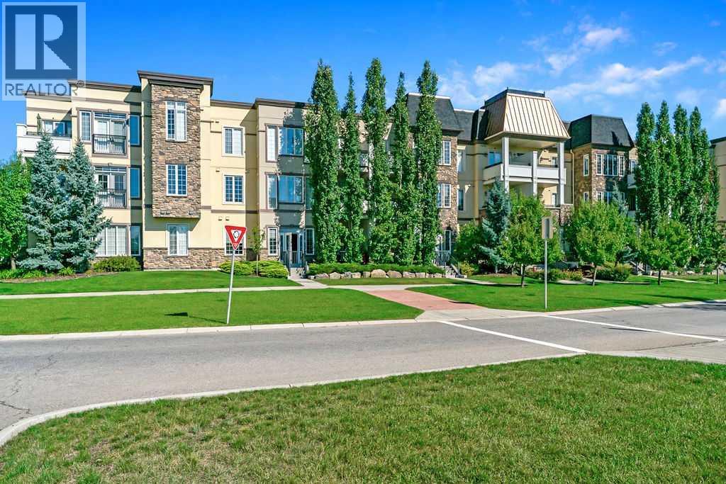 205, 39 Quarry Gate SE, Calgary, Alberta