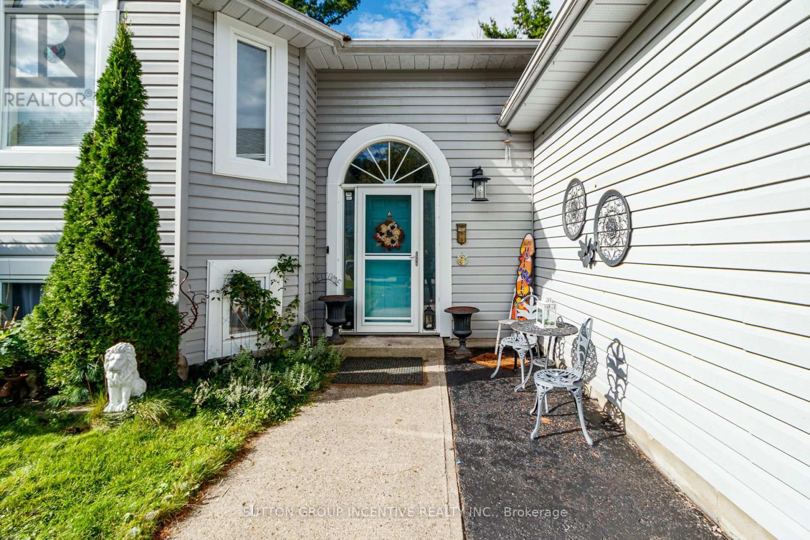 48 Wesley Avenue, Wasaga Beach, Ontario  L9Z 1C8 - Photo 6 - S13597418