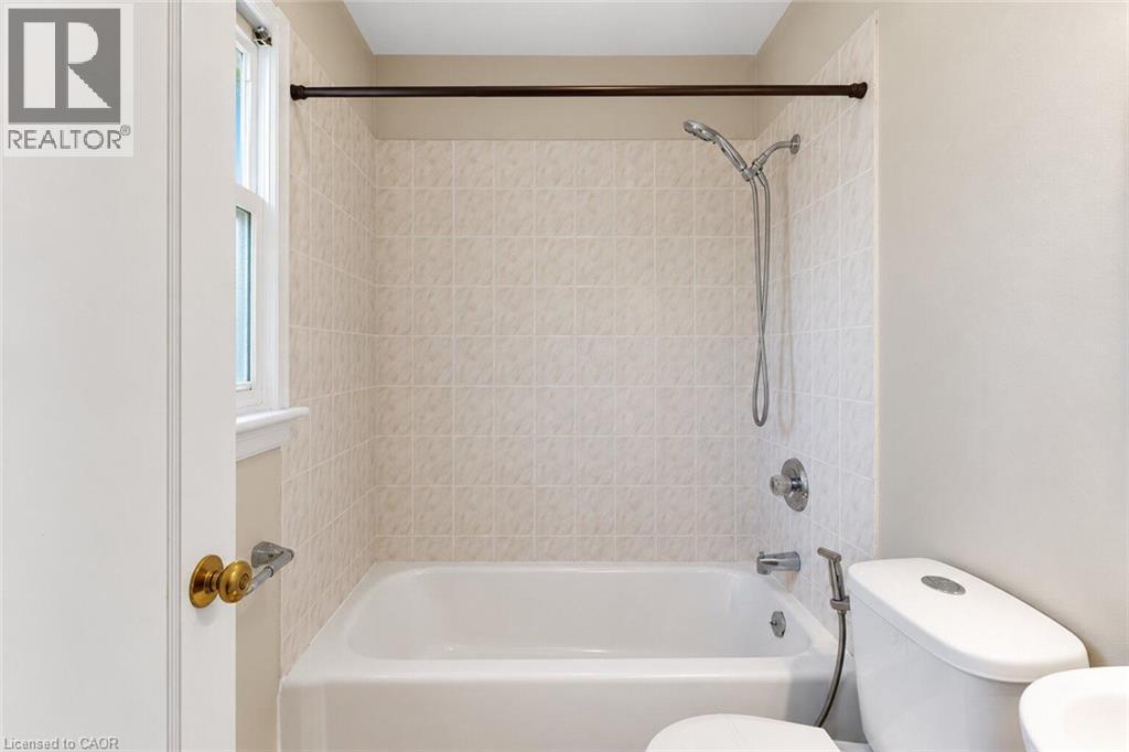269 Queensdale Avenue E, Hamilton, Ontario  L9A 1L3 - Photo 20 - 40863878