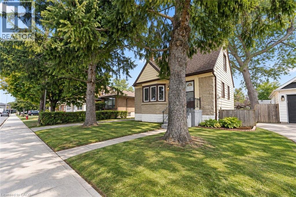 269 Queensdale Avenue E, Hamilton, Ontario  L9A 1L3 - Photo 3 - 40863878