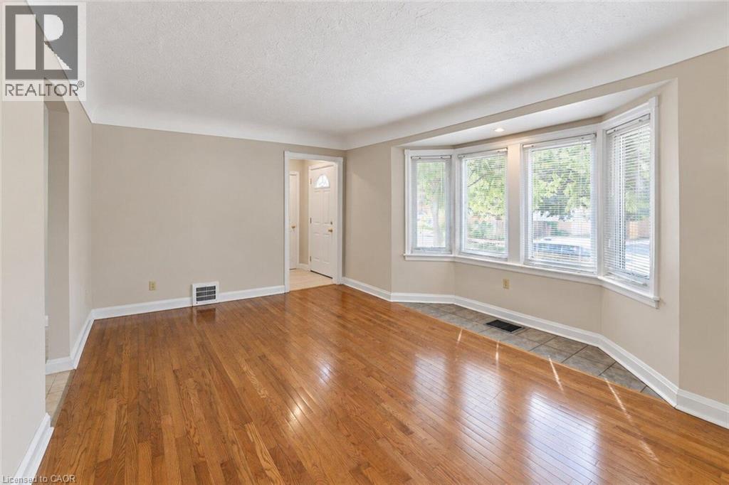 269 Queensdale Avenue E, Hamilton, Ontario  L9A 1L3 - Photo 25 - 40863878
