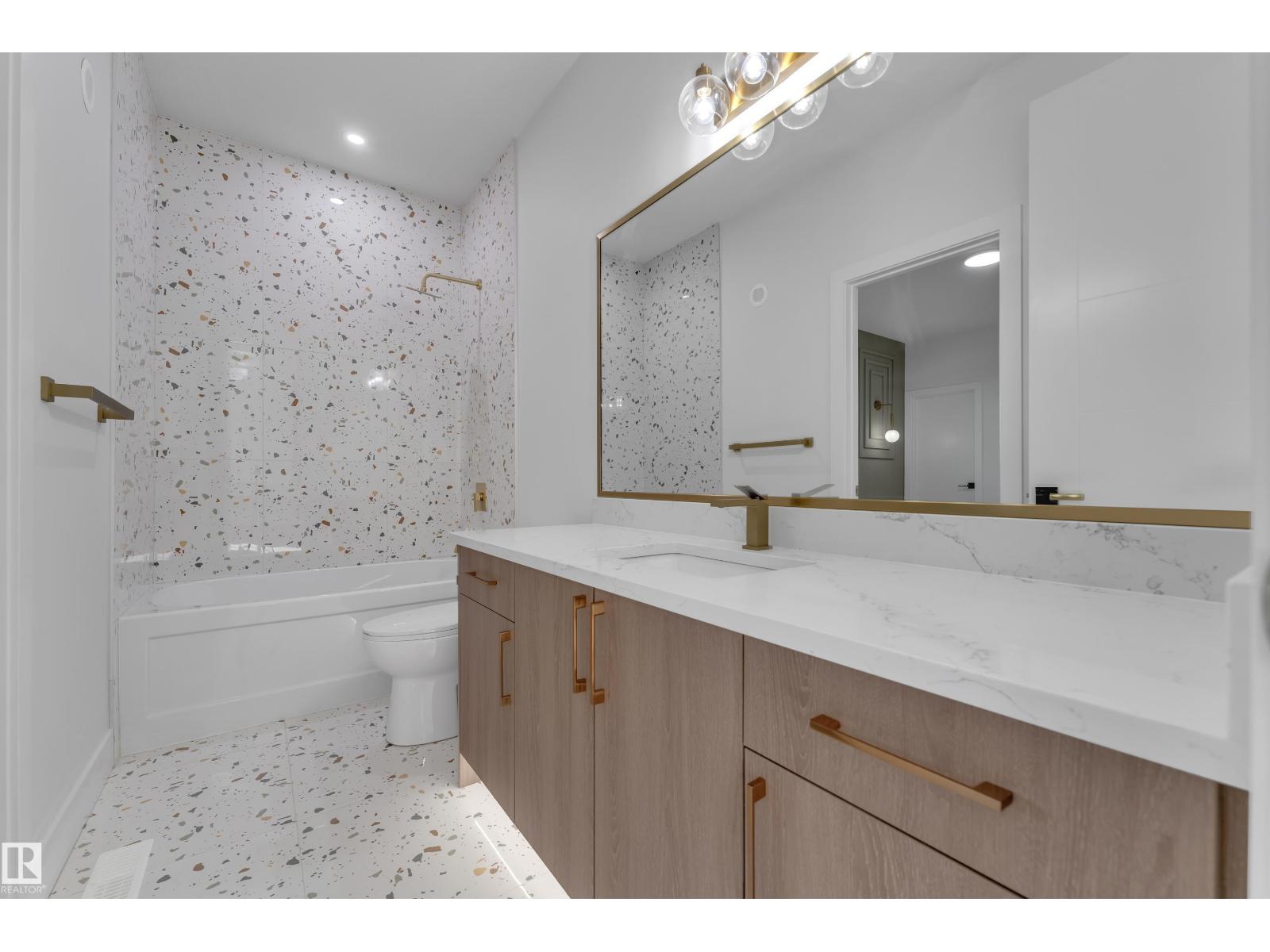 3132 7 Avenue Sw, Edmonton, Alberta  T6X 3M4 - Photo 45 - E4509747