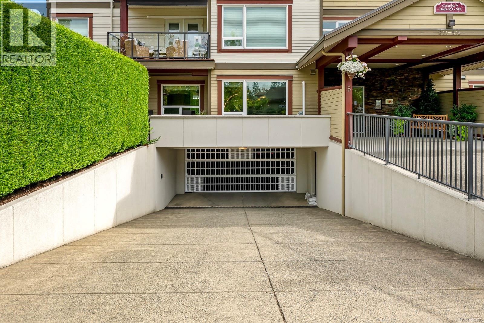 511 3666 Royal Vista Way, Courtenay, British Columbia  V9N 9X8 - Photo 5 - 1050430
