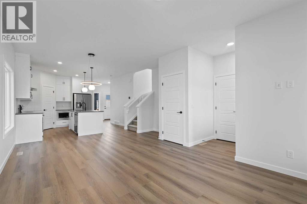 990 Chinook Winds Meadow SW photo 6