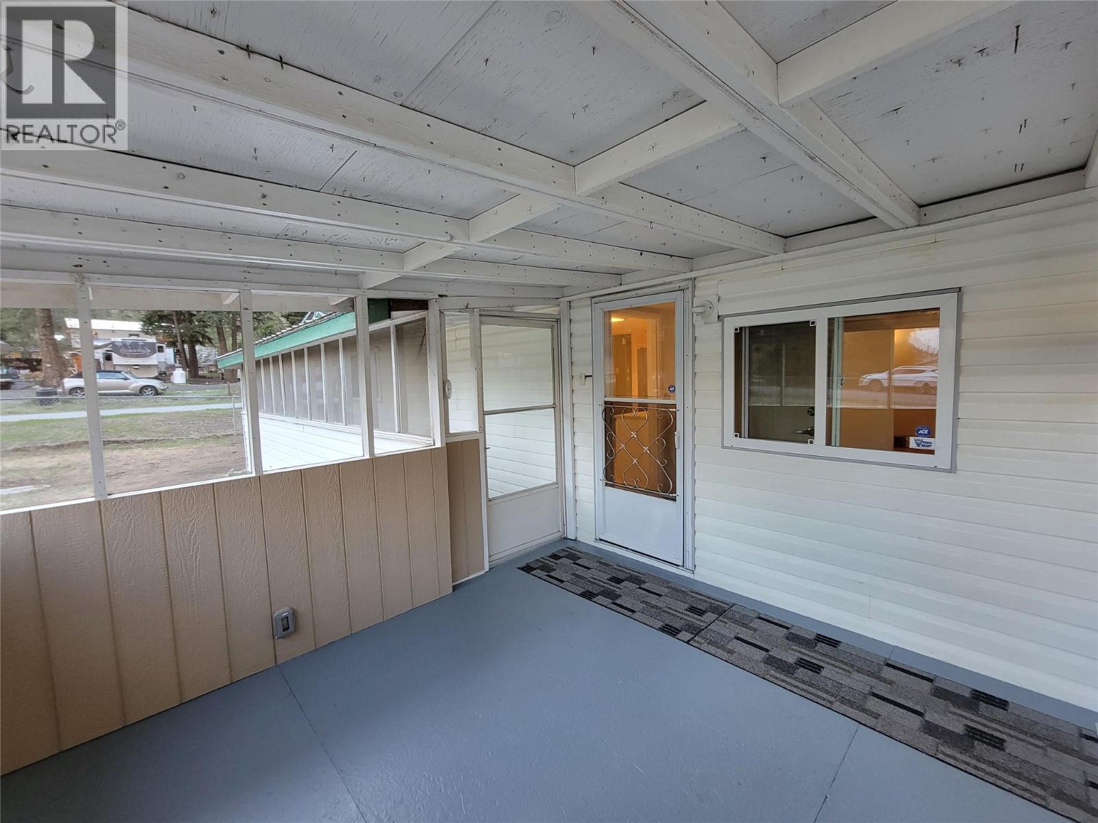 1483 Main Street, Olalla, British Columbia  V0X 1N6 - Photo 5 - 10401514