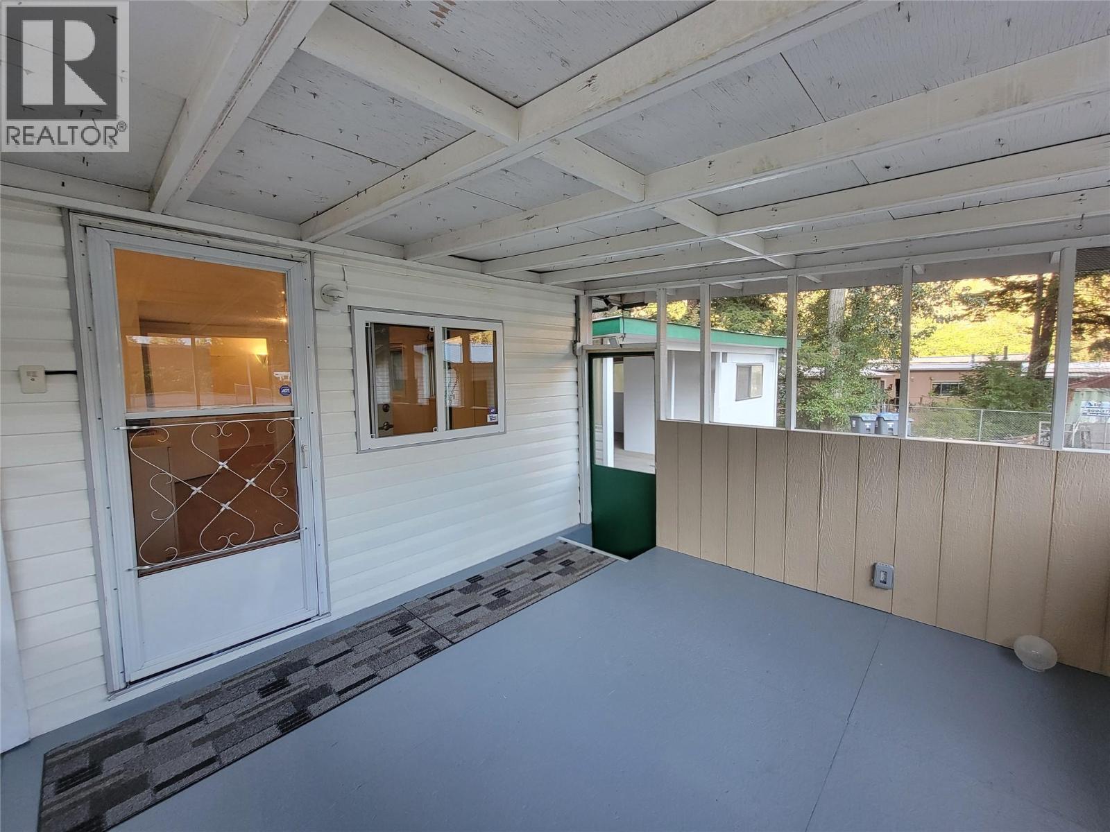 1483 Main Street, Olalla, British Columbia  V0X 1N6 - Photo 4 - 10401514