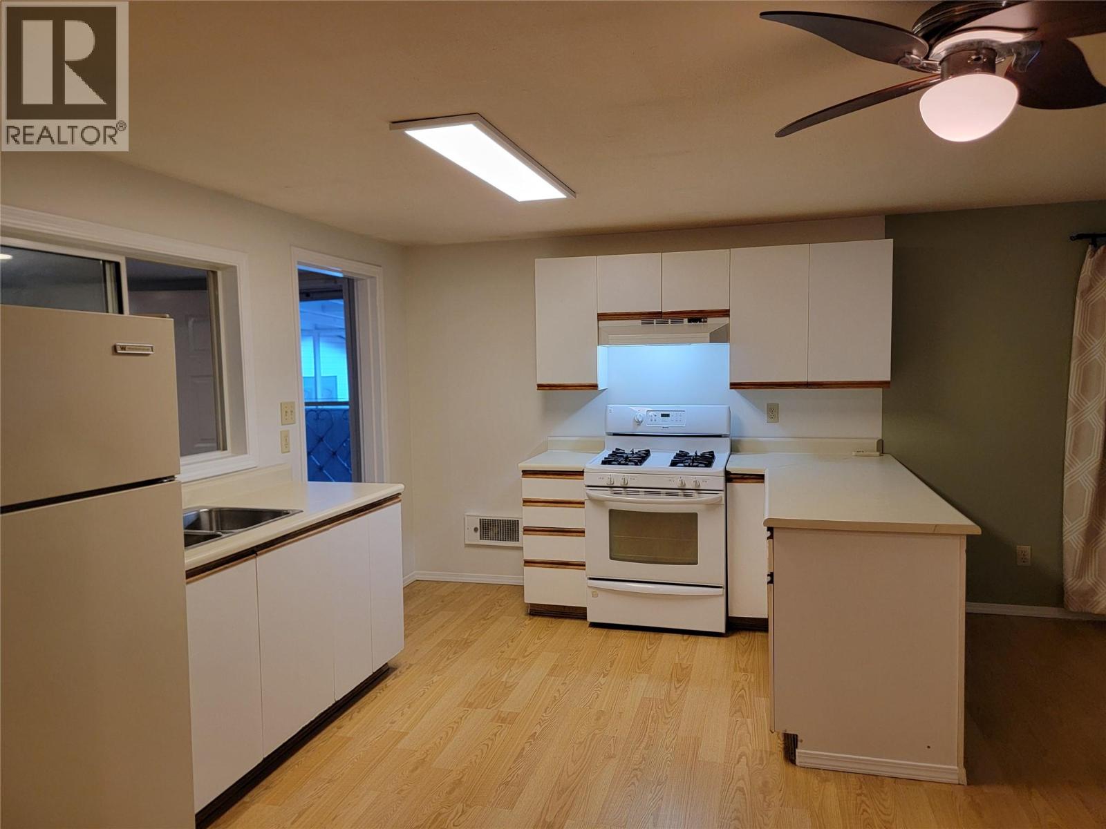 1483 Main Street, Olalla, British Columbia  V0X 1N6 - Photo 8 - 10401514