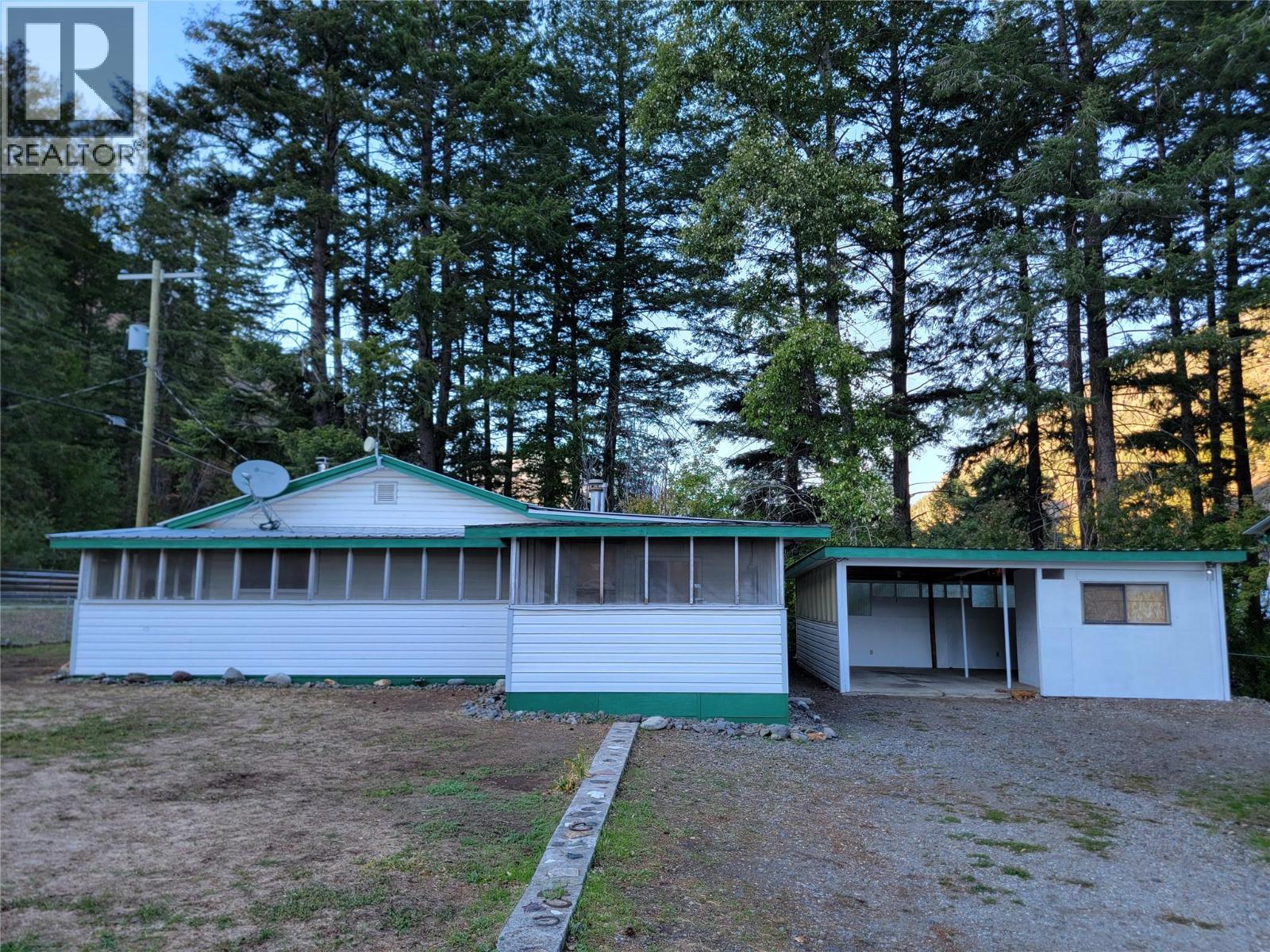 1483 Main Street, Olalla, British Columbia  V0X 1N6 - Photo 28 - 10401514