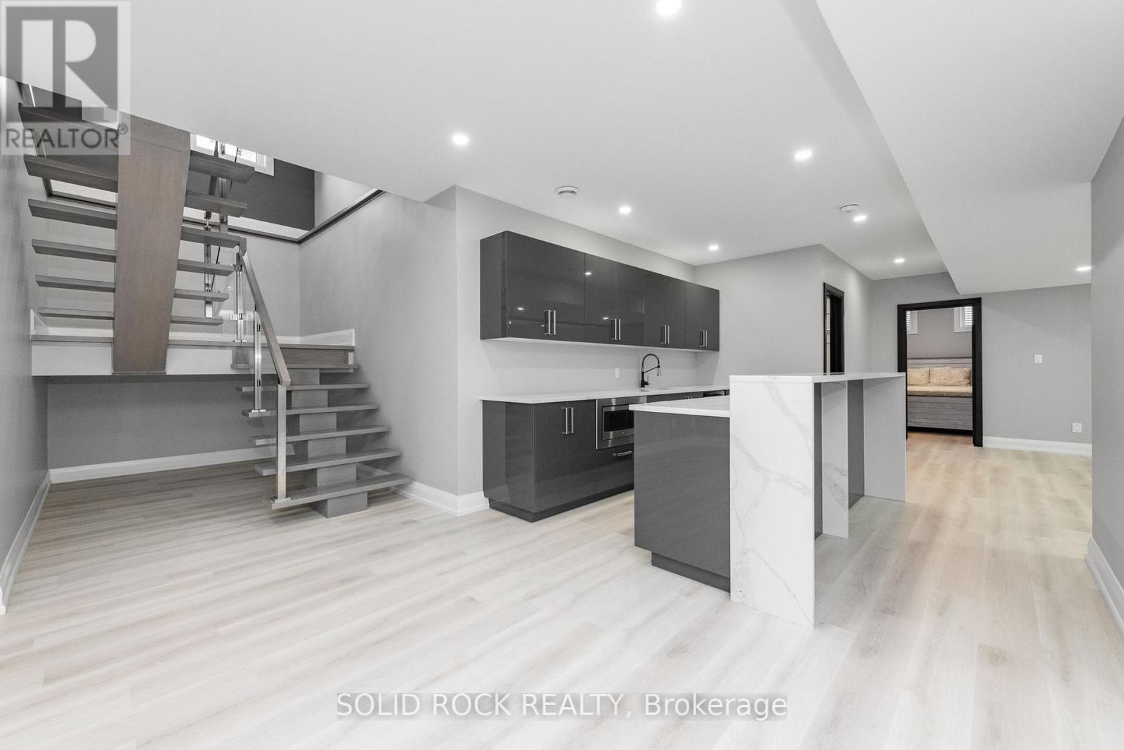 224 Roger Road, Ottawa, Ontario  K1H 5C6 - Photo 24 - X13811654