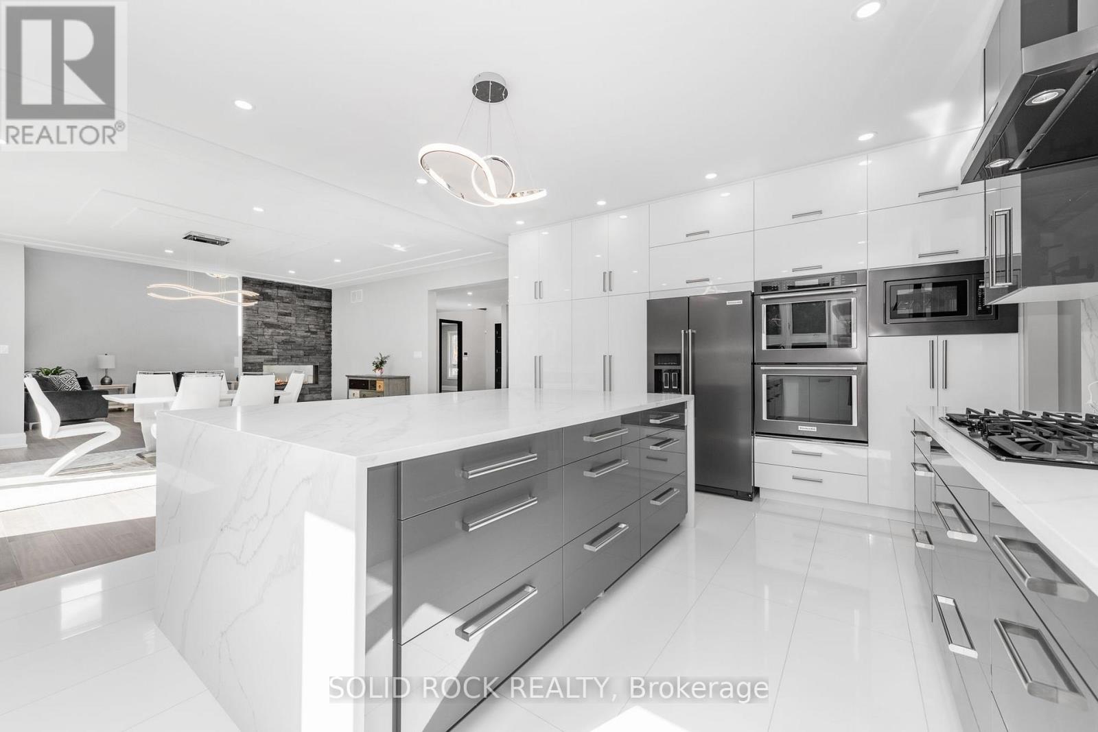 224 Roger Road, Ottawa, Ontario  K1H 5C6 - Photo 6 - X13811654