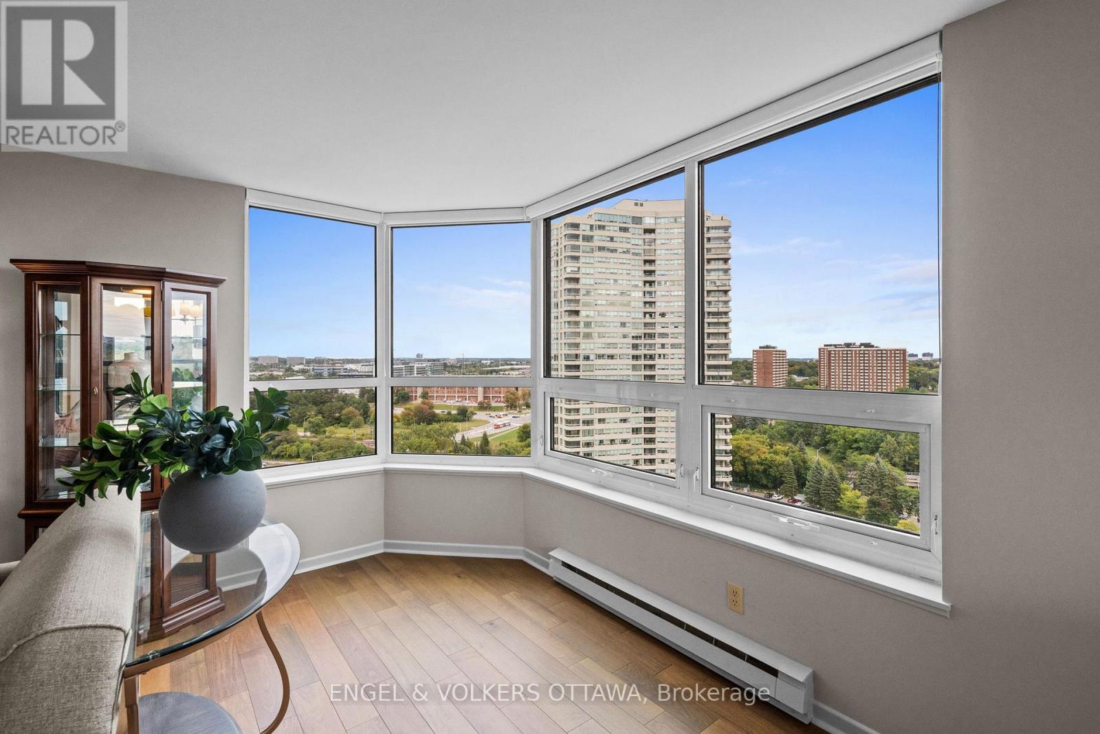 1905 - 1500 Riverside Drive, Ottawa, Ontario K1G 4J4 - Photo 12 - X13811676