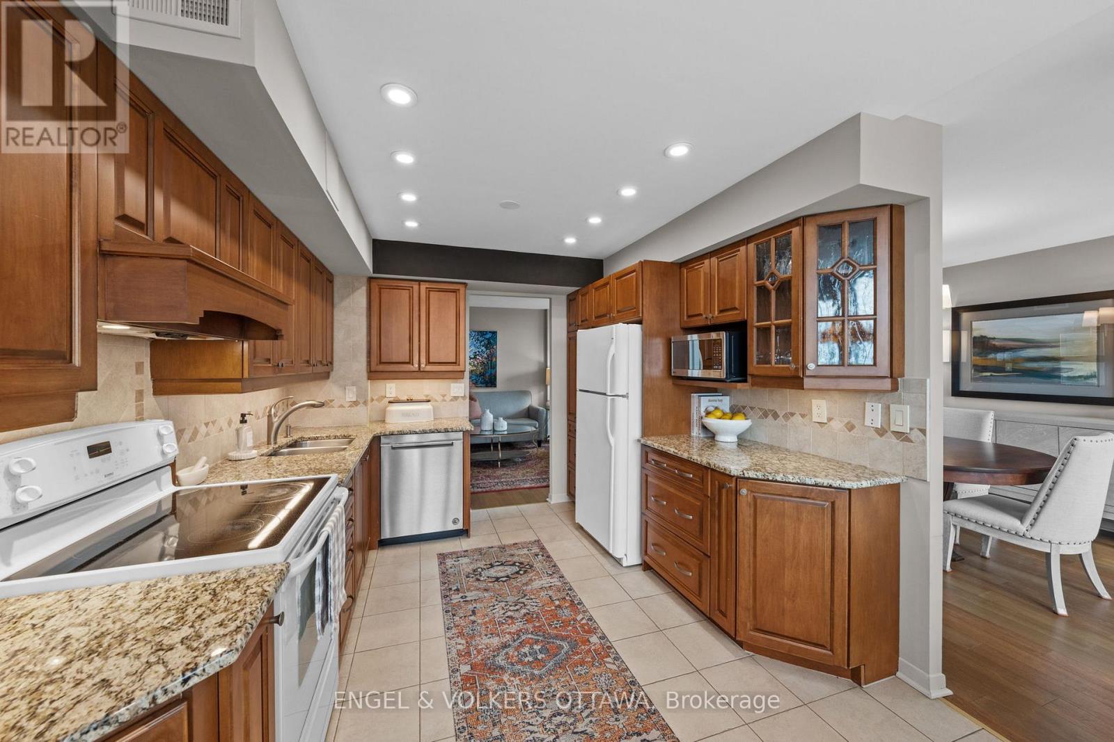 1905 - 1500 Riverside Drive, Ottawa, Ontario K1G 4J4 - Photo 18 - X13811676