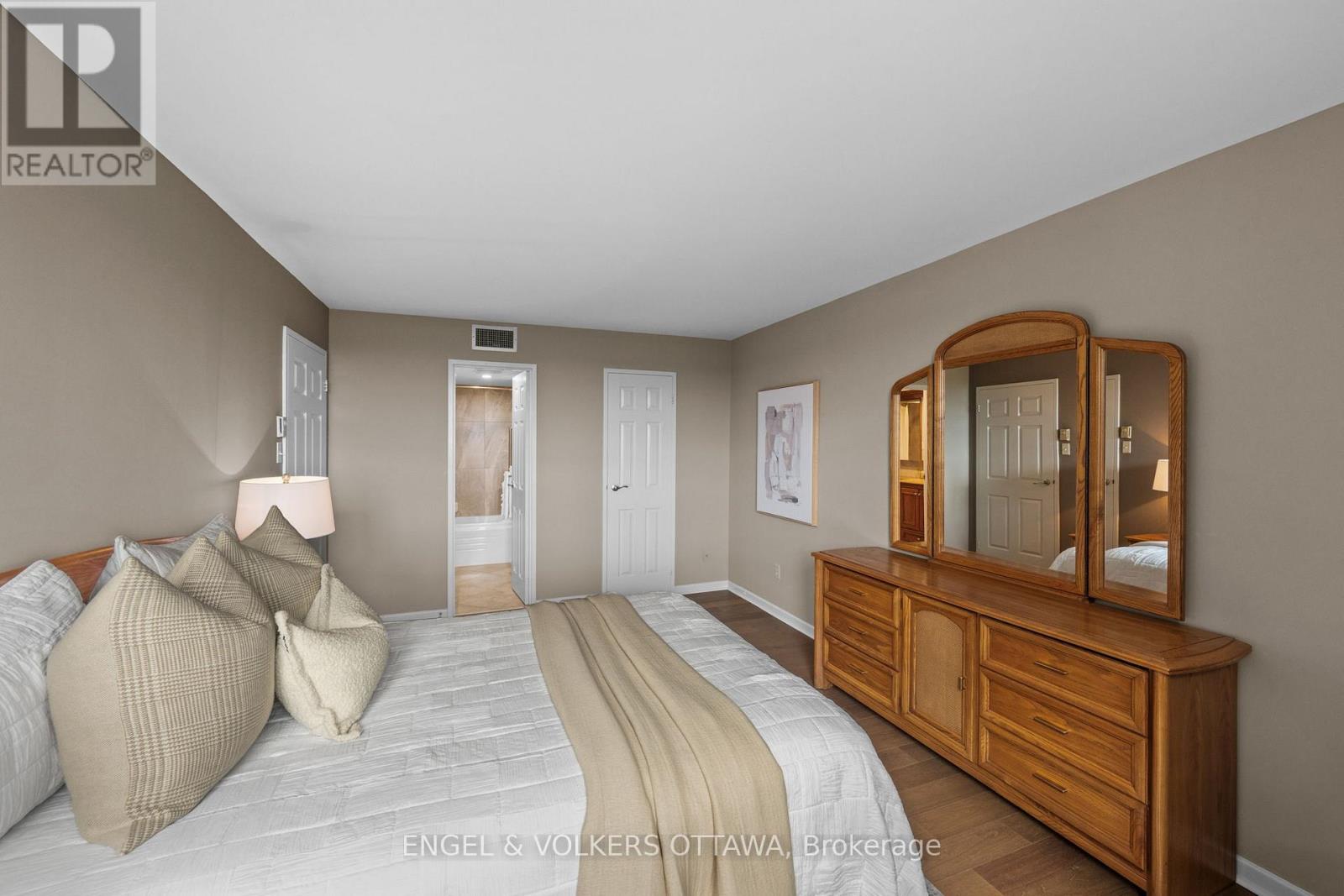 1905 - 1500 Riverside Drive, Ottawa, Ontario K1G 4J4 - Photo 23 - X13811676