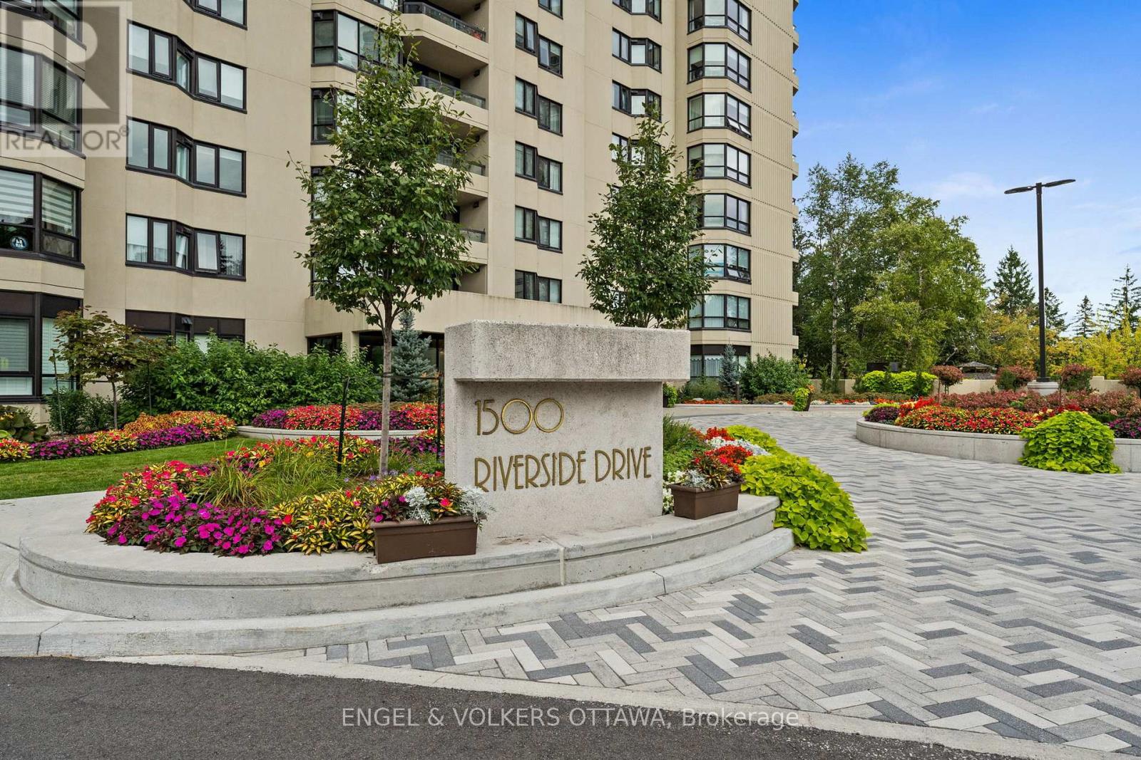 1905 - 1500 Riverside Drive, Ottawa, Ontario K1G 4J4 - Photo 3 - X13811676