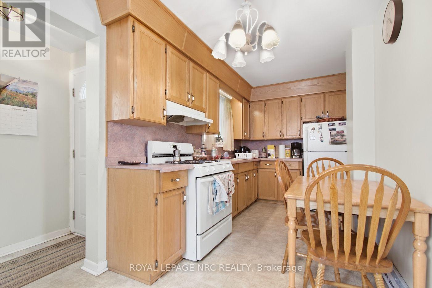 24 Fifth Street, Welland, Ontario  L3B 4Z3 - Photo 10 - X13811684