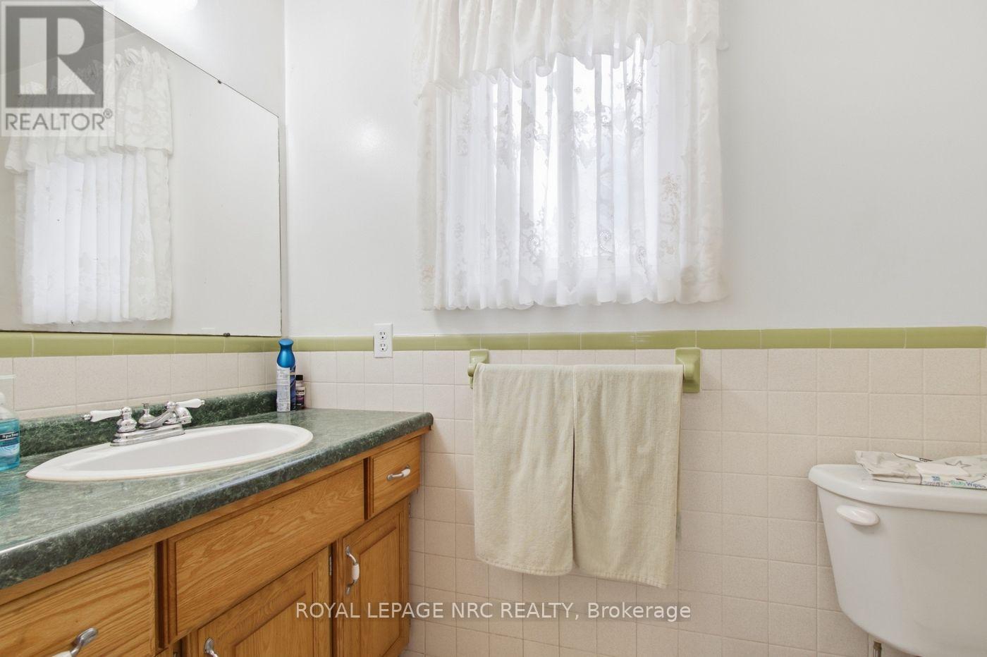 24 Fifth Street, Welland, Ontario  L3B 4Z3 - Photo 13 - X13811684