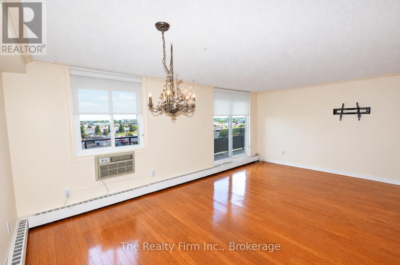 805 - 640 West Street N, Brantford, Ontario  N3R 6M3 - Photo 7 - X13811634