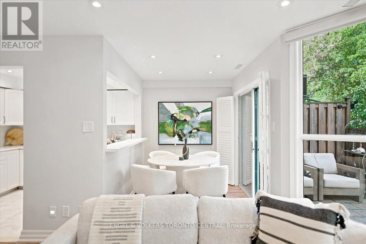 Th18 - 100 Arbors Lane, Vaughan, Ontario  L4L 3Z2 - Photo 13 - N13811674