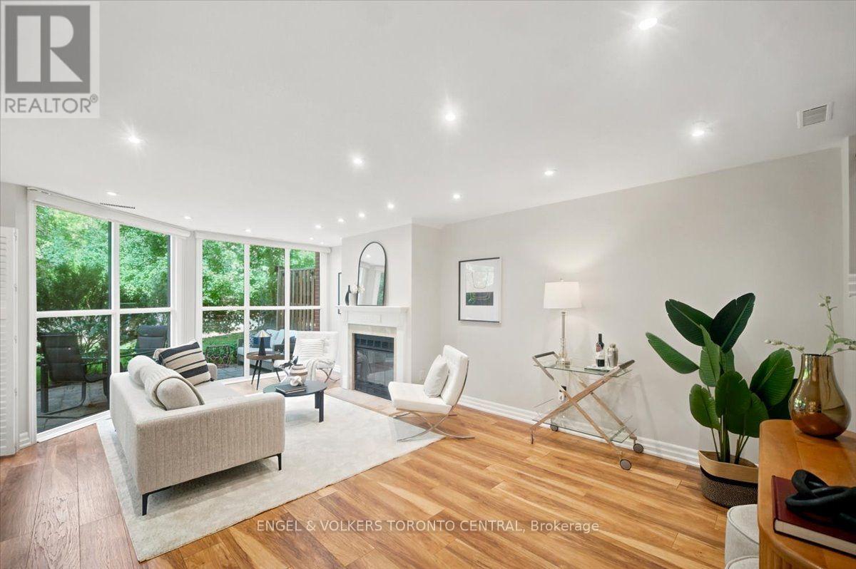 Th18 - 100 Arbors Lane, Vaughan, Ontario  L4L 3Z2 - Photo 3 - N13811674