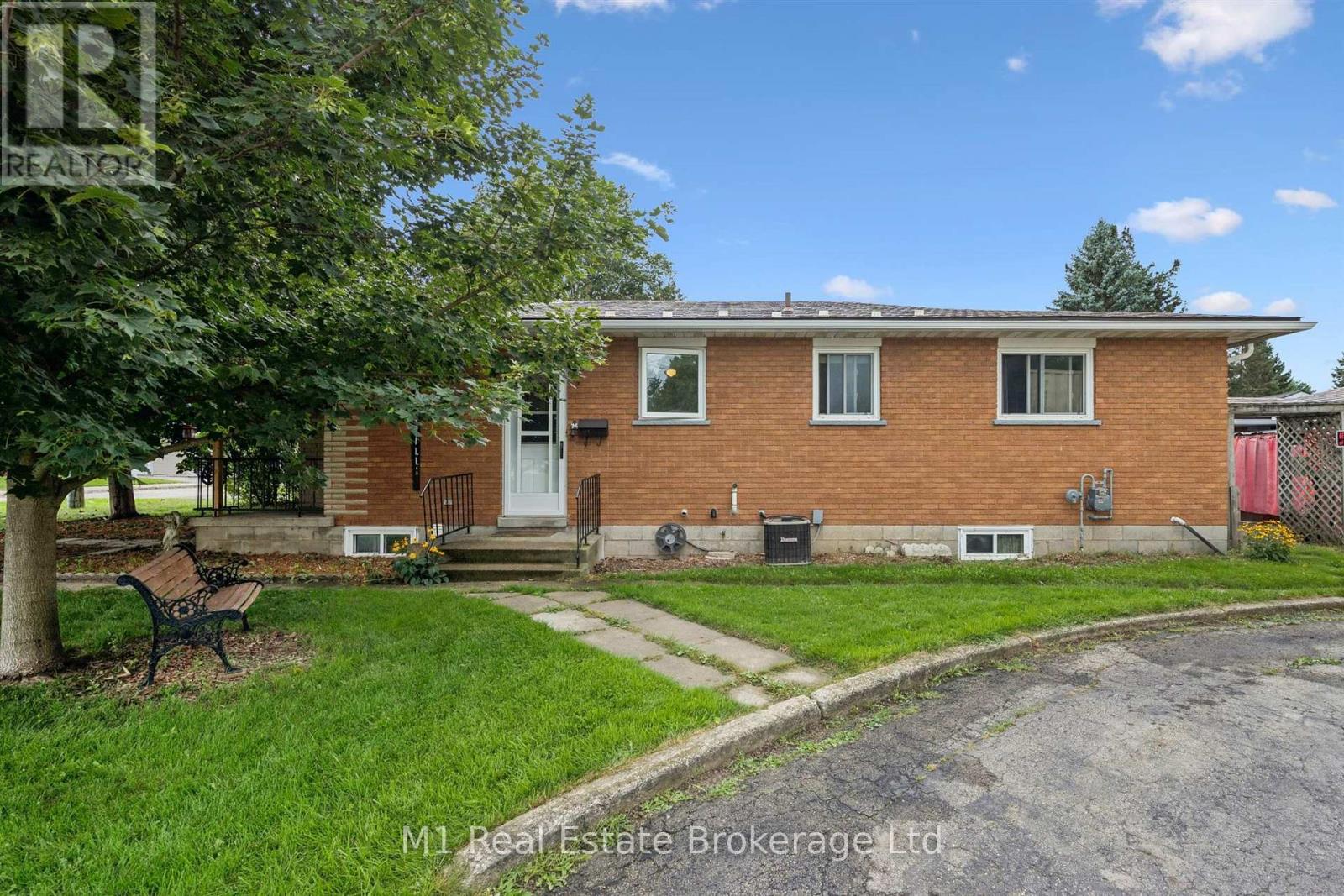 205 ALBERT STREET, Minto, Ontario