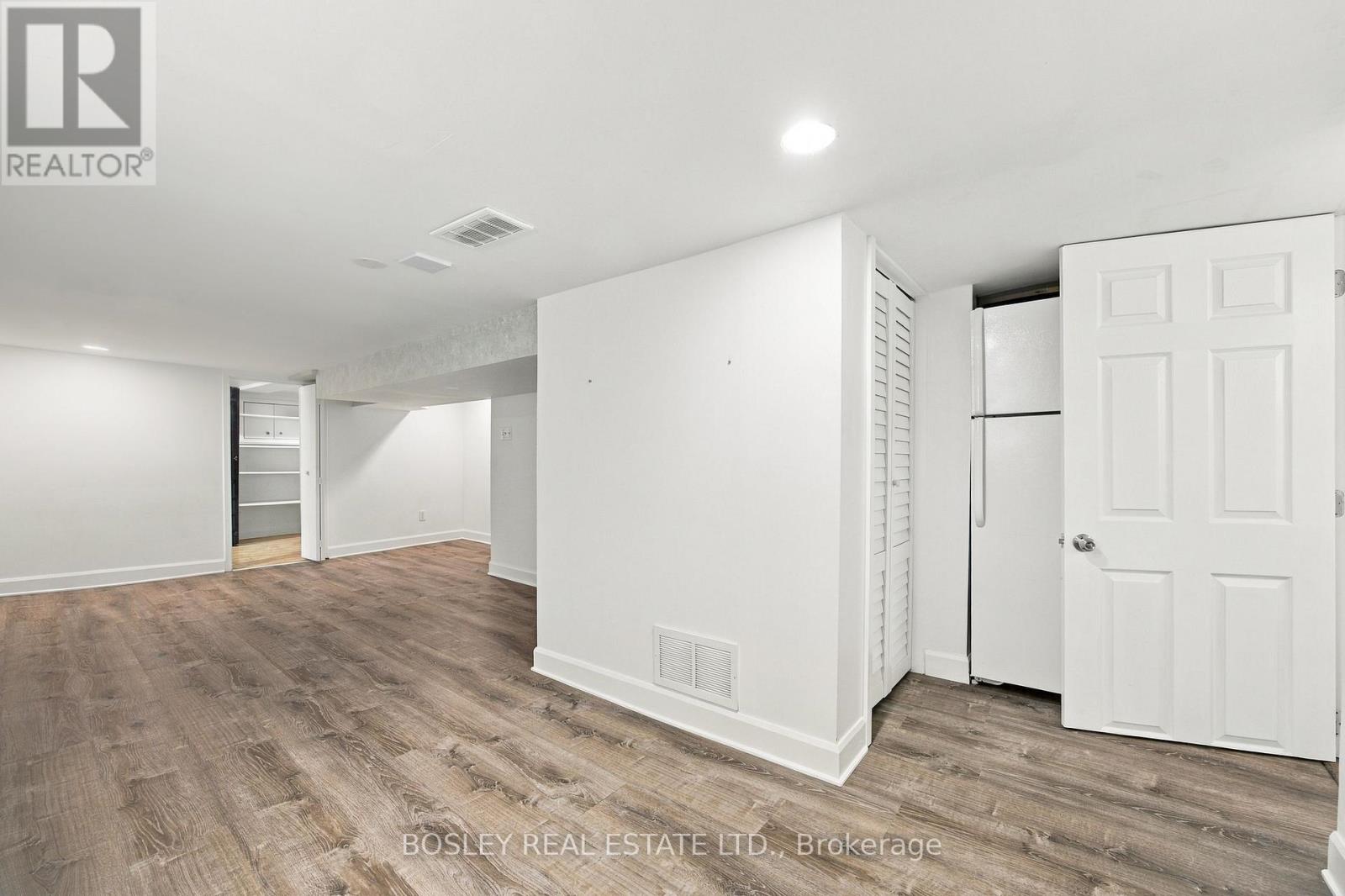 682 Milverton Boulevard, Toronto, Ontario  M4C 1X9 - Photo 32 - E13809448