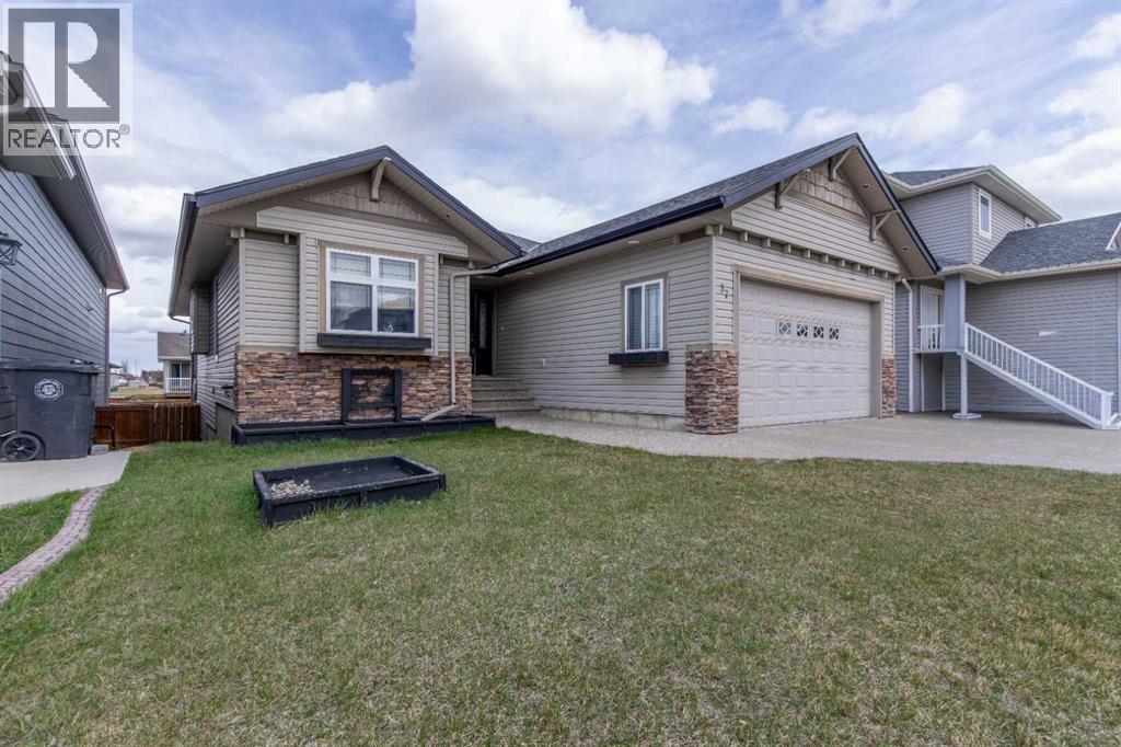 37 Laurel Place photo 1