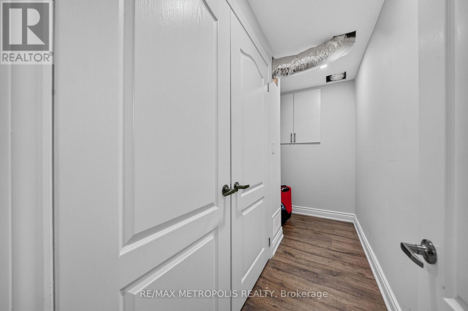 Bsmt - 6 Madoc Drive, Brampton, Ontario  L6V 1Z9 - Photo 16 - W13811618