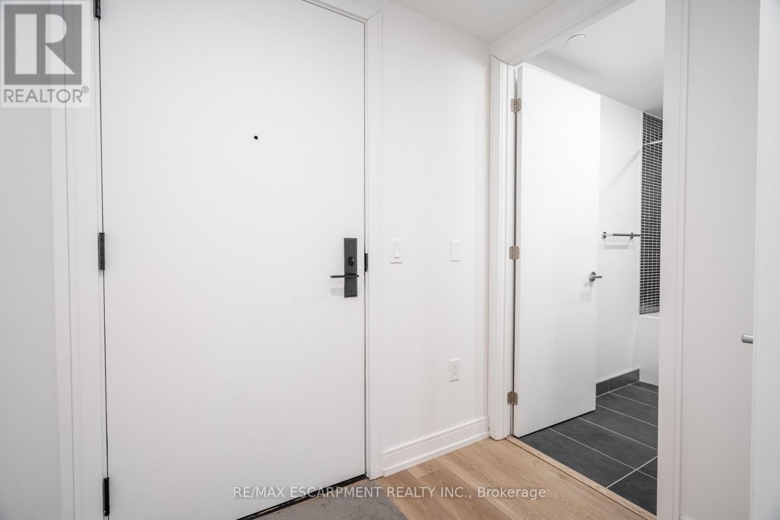 1219 - 1 Jarvis Street, Hamilton, Ontario  L8R 3J2 - Photo 7 - X13811626